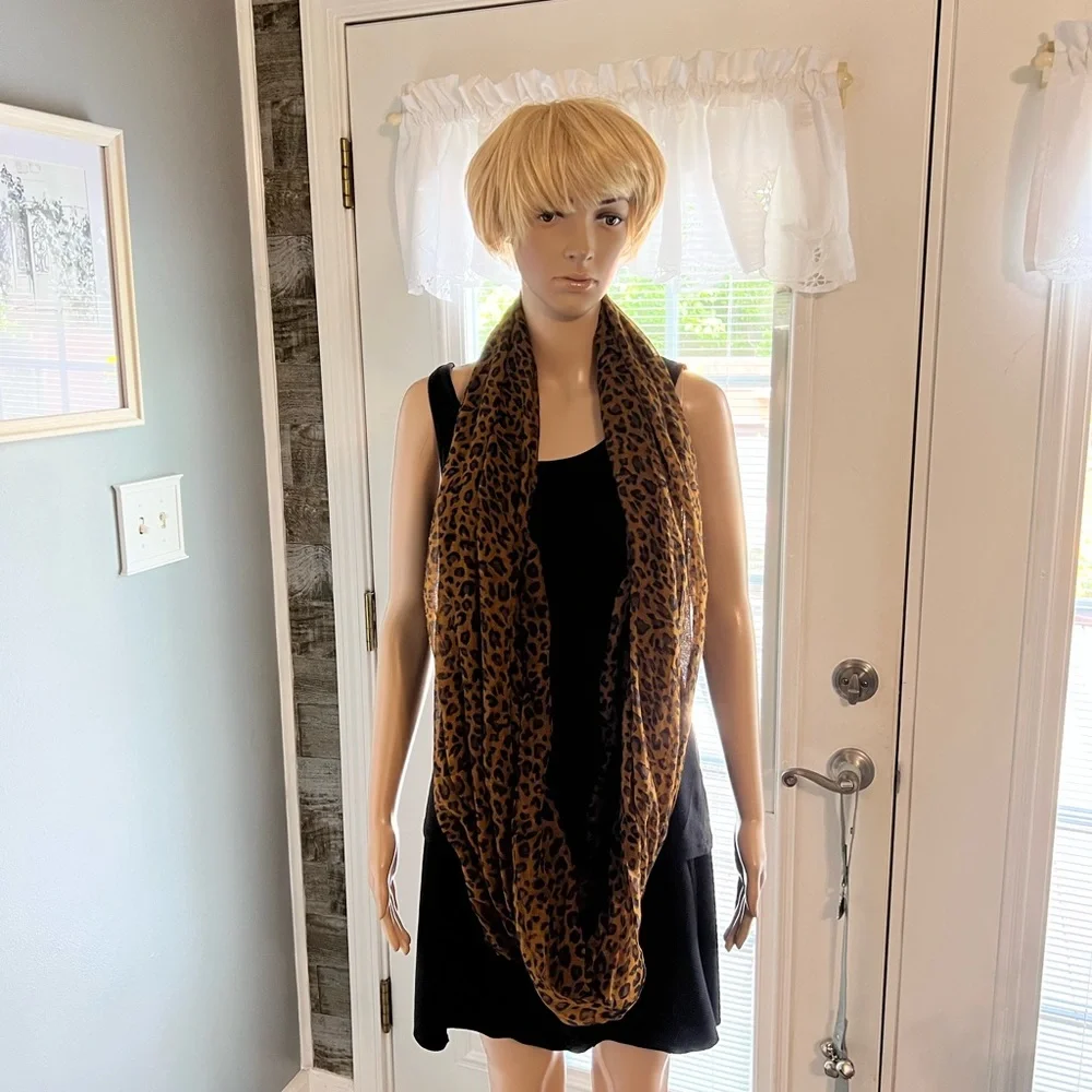 Lot of 3‎ Infinity Scarfs